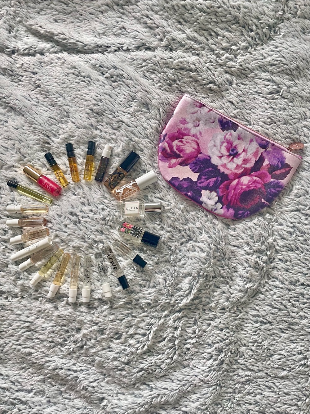 Perfume discovery set!
